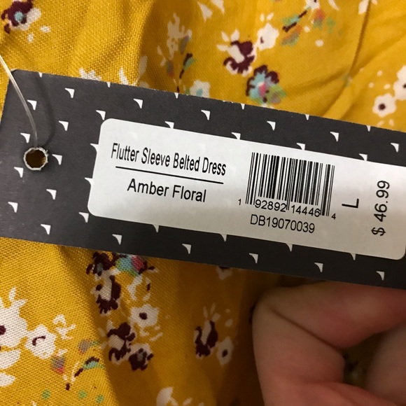 Downeast Flutter Sleeve Belted Dress - Picture 4 of 4